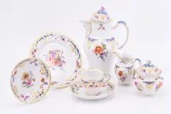 Kaffeeservice Breslauer Stadtschloss für 6 Personen by Kpm, 20. Jh, Porzellan, farbig und gold staffiert, sold Nov 2022