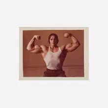 Arnold Schwarzenegger Flexing Muscles by Elliott Erwitt, 1977, unique Polaroid Type 808 Polacolor print, sold Jun 2025