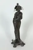 Art Nouveau, Standing Maiden