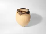 Gabriele Koch, A Vase