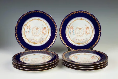 Sèvres, Set of 10 Plates w/Cherubs & Gold Leafed Design
