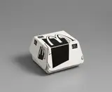 Tom Sachs, Big Mac Box, 2008, Bronze, bemalt