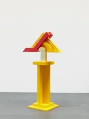 Otto Herbert Hajek, Wegzeichen 18, 1998/2004, Holzskulptur, farbig gefasst und teilvergoldet