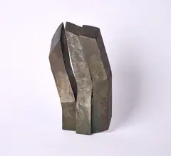 Robert Schad, Ohne Titel, 1996, Stahl, braun patiniert
