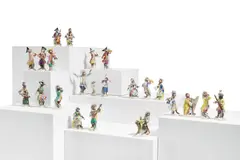 Meissen, 22 FIGUREN AUS DER AFFENKAPELLE, 20. Jh, Porzellan, farbig und gold staffiert