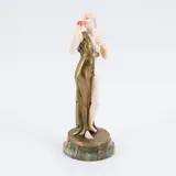 Ferdinand (Fritz) Preiß, Aphrodite mit Rose, Elfenbein und kalt patinierte Bronze, auf grünem Onyxsockel