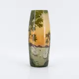 Legras et Cie., Vase mit Schwänen und See, Frühes 20. Jh, Farbloses Glas mit farbiger Emailbemalung