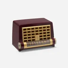 Radio, model 636A by Raymond Loewy, 1950, catalin, plastic, sold Feb 2023
