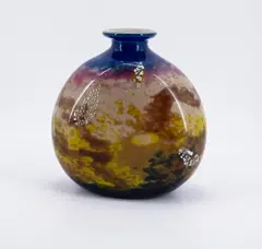 Muller Frères, Gebauchte Vase mit farbigen Einschmelzungen, Nach 1910