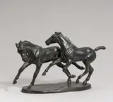 Albert Hinrich Hussmann, Zwei Fohlen, Bronze, dunkelgrün patiniert