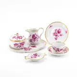 Kaffeeservice für 12 Personen mit Blumenmalerei in Purpur-Camaieu by Meissen, Porzellan, purpurn und gold staffiert, sold Jan 2024
