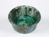 Peter Fischli und David Weiss, Ohne Titel (Small Bucket) (für Parkett 40/41), 1994, Schüssel aus Polyurethan, mit Acryl und Dispersion