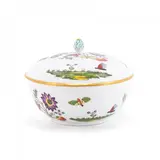 Meissen, Große Terrine mit Schmetterlingsdekor, Um 1740/45, Porzellan, farbig staffiert