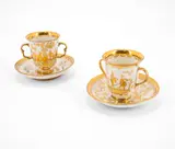 Zwei Doppelhenkelbecher und Untertassen mit Goldchinesen by Meissen, Um 1720/25, Porzellan mit radiertem Golddekor, sold Nov 2023