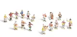 17 Figuren der 'Galanten Kapelle' by Meissen, 20. Jh, Porzellan, farbig und gold dekoriert, sold Nov 2023