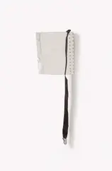 Mikhail Pirgelis, Ohne Titel, 2009, Genietetes Metallelement mit Sicherheitsgurt