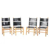 Carlo Scarpa, FOUR 'KENTUCKY' DINING CHAIRS FOR BERNINI, Shaker inspired design. Walnut and oak frames set at a backward tilt with high backs and black saddle stitched leather