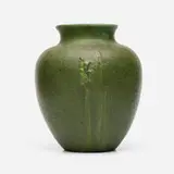 Grueby Faience Company, Large vase with daffodils