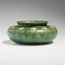 Annie Lingley for Grueby Faience Company, Exceptional vase with cinquefoils, 1904-10, glazed earthenware