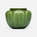 Grueby Faience Company, Vase with leaves