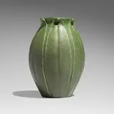 Grueby Faience Company, Vase with leaves