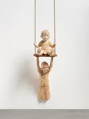 Gregor Gaida, Emma und Franziska, 2015, Holz und Seil