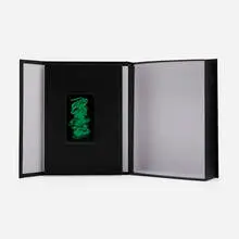 Ken Okiishi, Gesture/data (micro thumbnail scale, boxed), 2014, Chroma Key video paint on screen embedded in box, HD transferred to MP4 (color, silent)