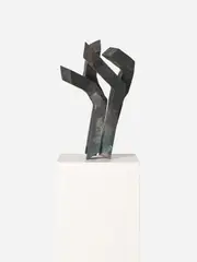 Robert Schad, Ohne Titel, 2000, Stahl, dunkelbraun und grün patiniert