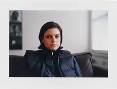 Robert Lyons, Mariam Crying, Seattle, 2002, C-Print. Auf Aluminium kaschiert