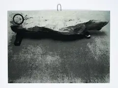Ein-Stein-Zeit by Joseph Beuys, 1984, Serigrafie auf Zink mit angelötetem Draht. In der originalen Holzbox, sold Mar 2024