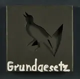 Felix Droese, Grundgesetz, 1960/61, Öl auf Pappkarton mit Cut-Out. Auf Holz. In Objektkasten