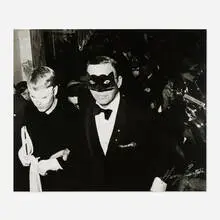 Harry Benson, Mia Farrow and Frank Sinatra, at Truman Capote's "Black and White" Ball at the Plaza Hotel, New York, archival pigment print