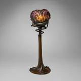 Daum, Tulip shade, c. 1900, acid-etched and martelé cameo glass, patinated bronze