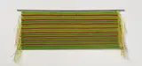 Regine Schumann, Fluo Hairstrings, 2007, Plastilightschnüre, fluoreszierend, an zwei Metallstangen befestigt