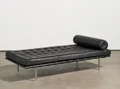 Daybed "Barcelona" by Knoll International, Stahlrohr, verchromt. Schwarzes Leder, Schaumstoffpolsterung, sold Jan 2025