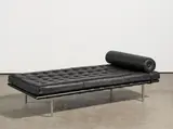 Knoll International, Daybed "Barcelona", Stahlrohr, verchromt. Schwarzes Leder, Schaumstoffpolsterung