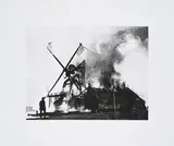 Andreas Slominski, Ohne Titel (Brennende Mühle), 1996, Serigrafie auf leichtem Karton