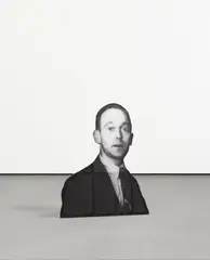 Thomas Hirschhorn, Flat Daddy (John Heartfield), 2008, Fotokopie, Karton und Klebeband