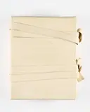 Franz Erhard Walther, Stoffbuch, 1963/69, Gebundenes Buch aus schwerer Rohbaumwolle, die Seiten sind alle verschieden genähte und gefaltete Stoffstücke