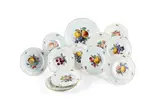 Eine Servierschale und 12 Teller mit Obstdekoren by Meissen, Porzellan, farbig staffiert, sold Jan 2025