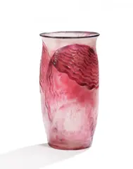 Joseph Gabriel Rousseau, Art Deco-Vase "La Chevelure Haut", Um 1928, Pâte de verre, transluzide Glasmasse mit magentafarbenen und violetten Ein- bzw