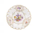 Großer Prunkteller mit Blumenstaffage by Meissen, Porzellan, farbig staffiert, gold dekoriert, sold Jan 2025