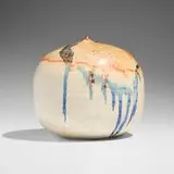 Toshiko Takaezu, Closed Form (with rattle)