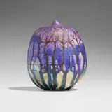 Toshiko Takaezu, Closed Form (with rattle)