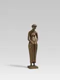 Gerhard Marcks, Frau, Rock raffend, 1977 (Entwurf), Bronze, braun patiniert