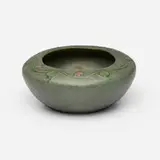 Bowl with stylized leaves by Frederick Hurten Rhead for Arequipa Pottery, 1911-13, glazed earthenware with squeeze-bag decoration, sold Jan 2025