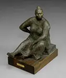 Armando Amaya, Mujer sentada, 1981, bronze with brown patina