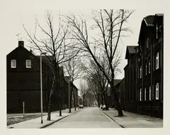 Thomas Struth, Overbruckstraße Duisburg 1985, 1985/89, Gelatinesilberabzug auf Agfa