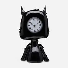 Ryan Travis Christian, Time Face, 2019, glazed porcelain