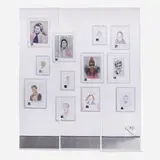 Barbara Visser, Portret de Kunstchaar, Wallpaper No.2, 2007, C-print mounted to aluminum, offset lithograph in colors on wallpaper, metal shelf